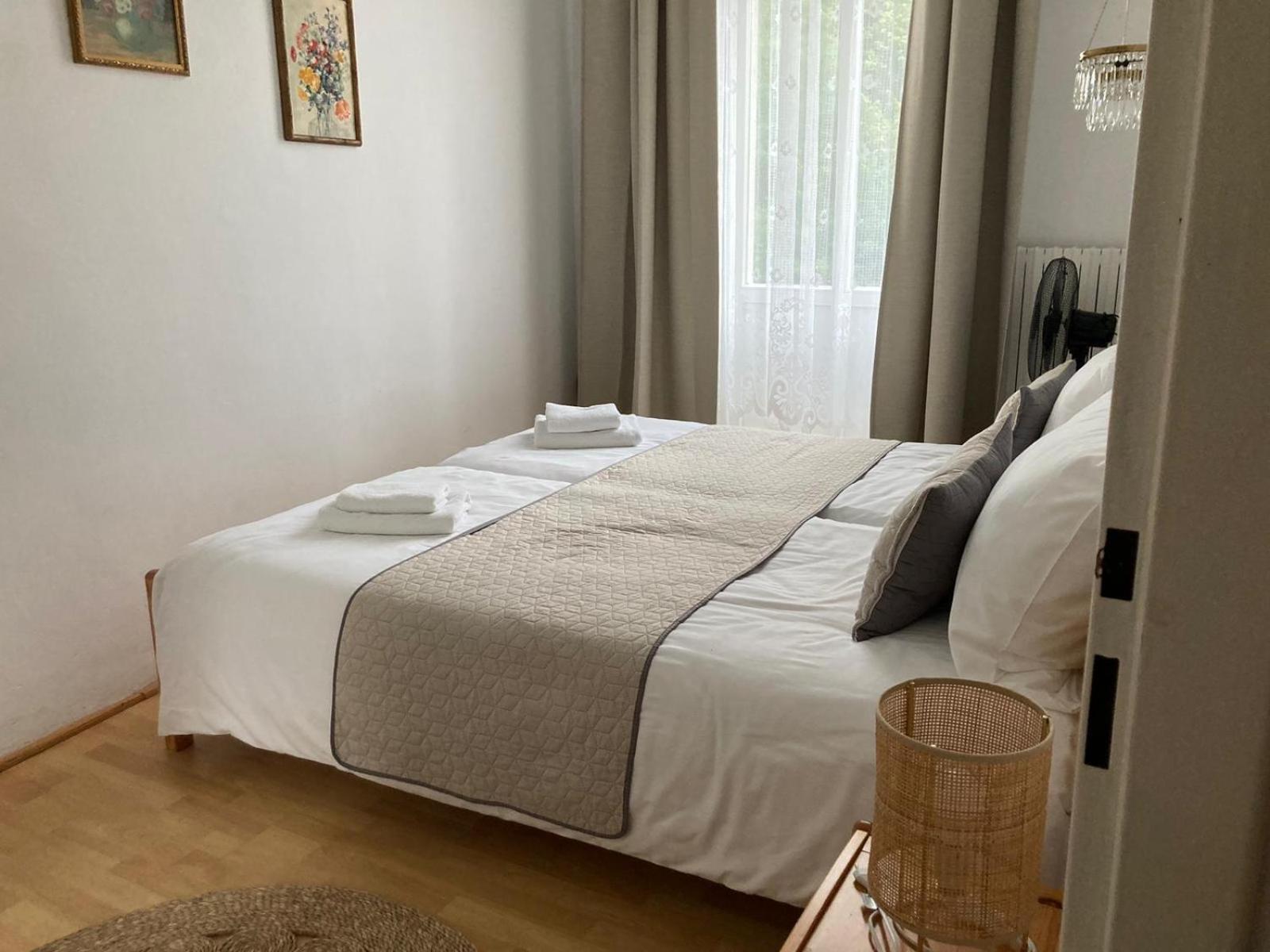 Three Rings Apartments Karlovy Vary Ngoại thất bức ảnh